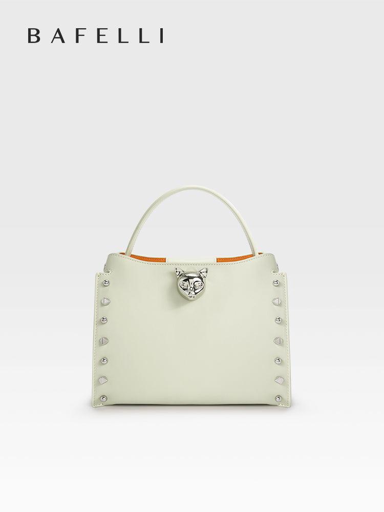 Beige top-grain cowhide leather shoulder bag with a chain strap, perfect for everyday styling — BA-2410P0959-12_01_main.jpg