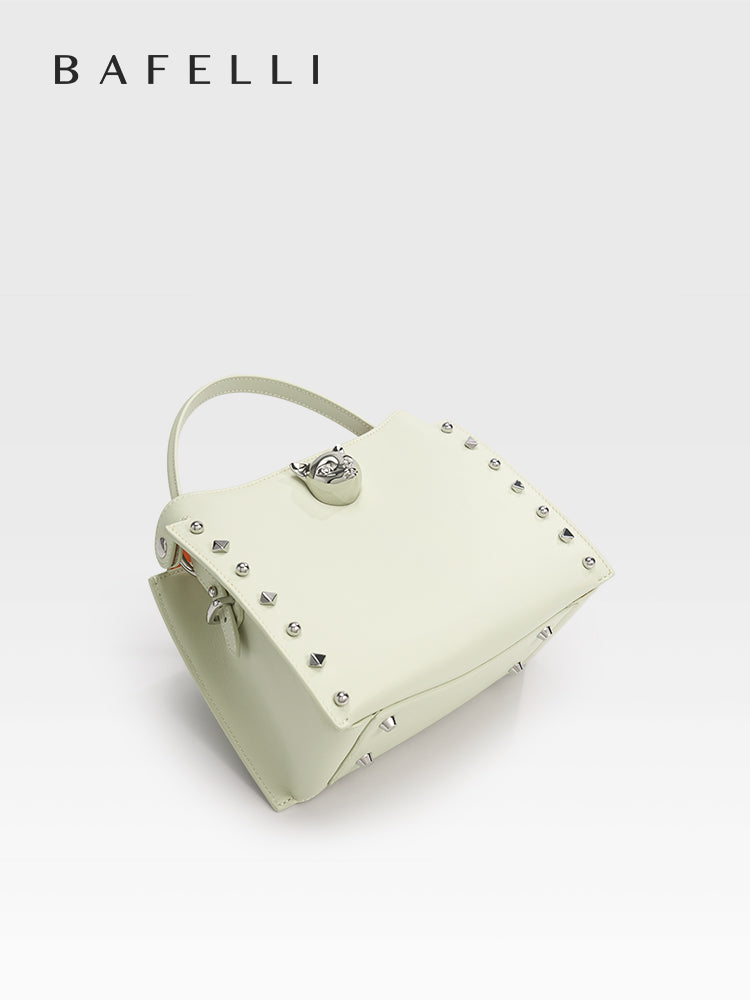 Beige top-grain cowhide leather shoulder bag with a chain strap, perfect for everyday styling — BA-2410P0959-12_07_detail-front-2.jpg